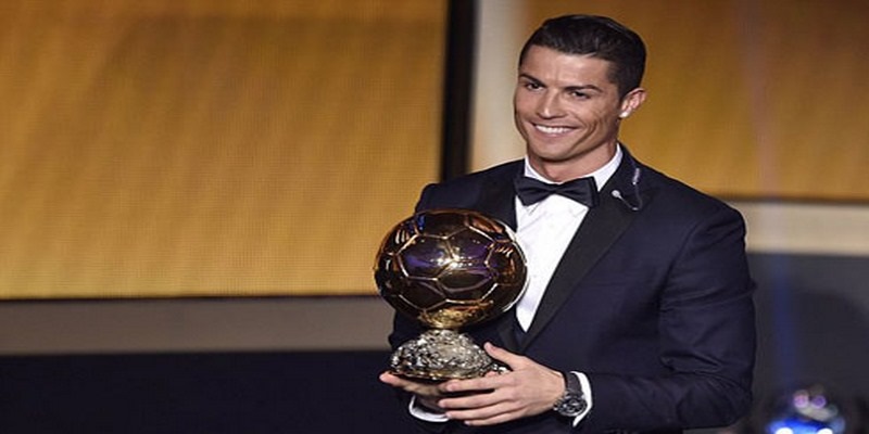 5 Quả Bóng Vàng của Ronaldo – Mốc thời gian đáng nhớ Năm 2014 Ronaldo tiếp tục đoạt Quả Bóng Vàng với dấu ấn đặc biệt