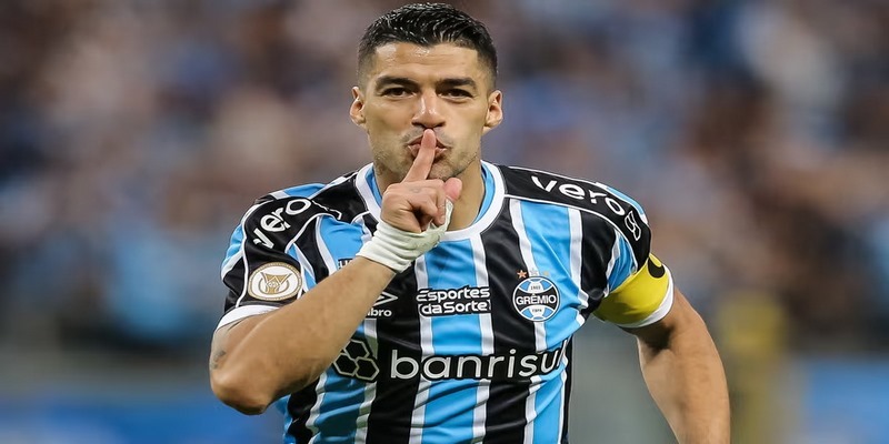 Luis Suarez nổi tiếng khắp toàn cầu với 534 bàn thắng