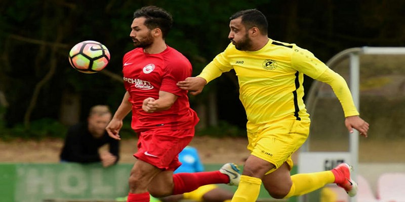 Những cầu thủ gốc Việt thi đấu ở châu Âu nổi bật hiện nay Christopher Nguyễn được chọn vào trung tâm đào tạo kỹ năng trẻ khi mới 12 tuổi