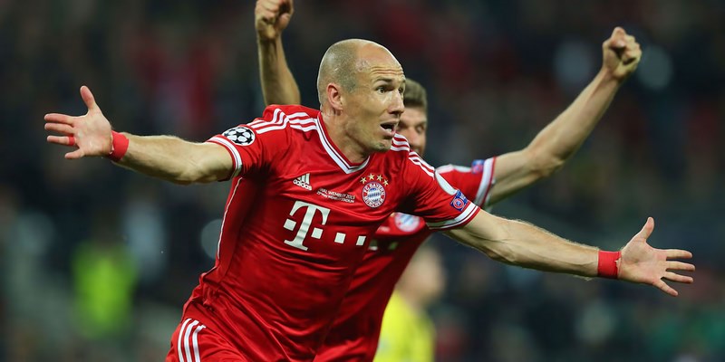 Top 5 những cầu thủ từng chơi cho Bayern Munich Arjen Robben nổi tiếng là chân kiến tạo bàn thắng tuyệt vời