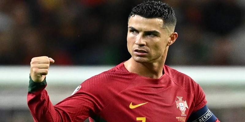 Cristiano Ronaldo đã ghi hơn 800 bàn cho tuyển quốc gia
