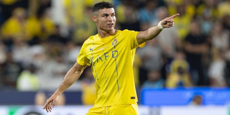 Ronaldo khoác áo Al Nassr và ghi 14 bàn thắng